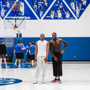 威少重返母校UCLA参与训练 亲自指导年轻球员保持竞技状态